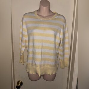 Hillard & Hanson. Yellow and White Crew Neck Sweater. Size M
